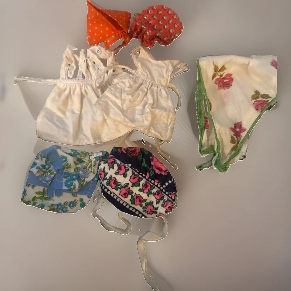 Lot Floral Print Mini Doll Bonnets And Aprons, Vintage